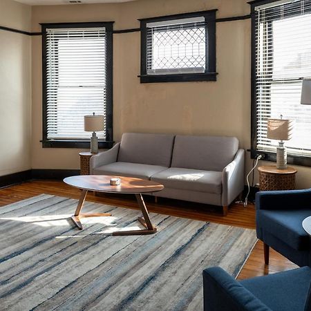 Updated 3 Bedroom Unit With Balcony! Cape Girardeau Εξωτερικό φωτογραφία